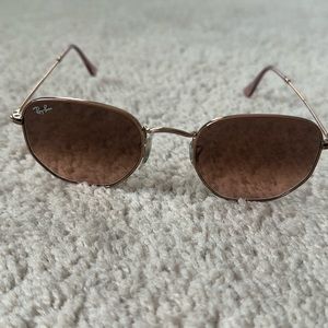 Ray ban sunglasses details on ray ban website model number is rb 3548